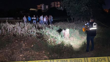 Aydın'da boş arazide erkek cesedi bulundu