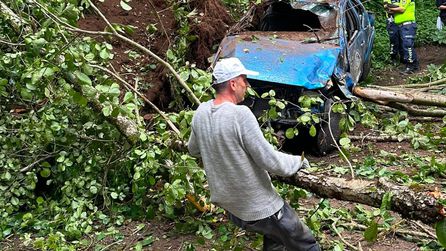 Rize'de uçuruma düşen kamyonetteki çift yaşamını yitirdi