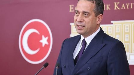 İhracı istenen Ali Mahir Başarır'dan zehir zemberek tepki