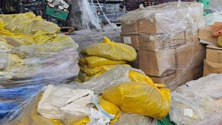 Uşak'taki gıda deposunda tarihi geçmiş ürünlere el konuldu