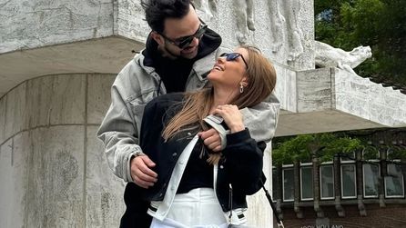 Derya Uluğ ve Asil Gök nişanlandı, yeni bir dönem başladı
