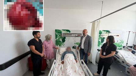 Niğde Hastanesinde 7 Kilogramlık Tümör Başarıyla Alındı