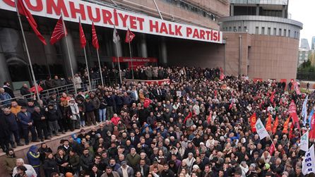 CHP'de iki il başkanının ihracı gerçekleştirildi