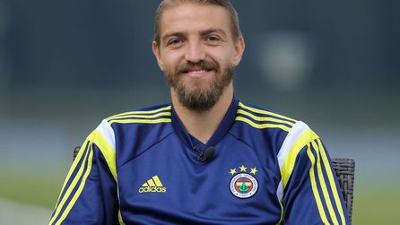 Caner Erkin futbolu bıraktı
