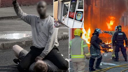 Kuzey İrlanda'da göçmen karşıtı protestolar şiddetlendi