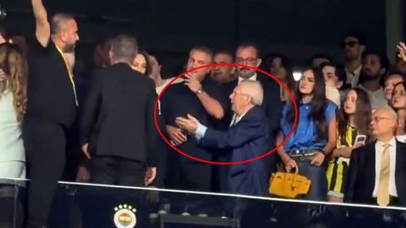 Aziz Yıldırım'ın tavrı kongrede dikkat çekti