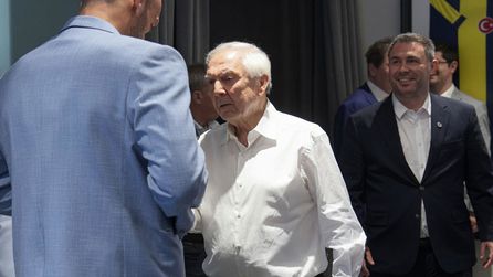 Vedat Muriqi Fenerbahçe ile 3 yıllık sözleşme imzaladı