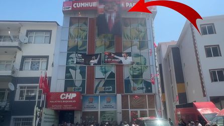 Malatya'da CHP'li Grubun Protestosu Gerginliğe Neden Oldu