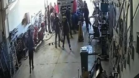 Aksaray'da TIR tamiri sırasında baba ve oğlu kaza geçirdi