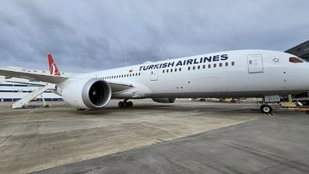 THY uçağında kanat çarpması sonucu yolcu hastaneye kaldırıldı