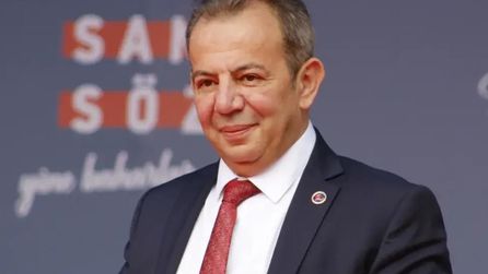 Tanju Özcan CHP'den ayrıldı, yeni parti kurma sinyali verdi