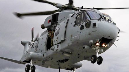 Kraliyet Donanması'na ait helikopter Devon'da düştü