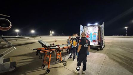 Endonezya'da kaza geçiren Türk, hava ambulansla Türkiye'ye getirildi