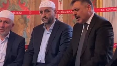İçişleri Bakanı Çiftçi, Fatih Camii'nde anma duaları gerçekleştirdi
