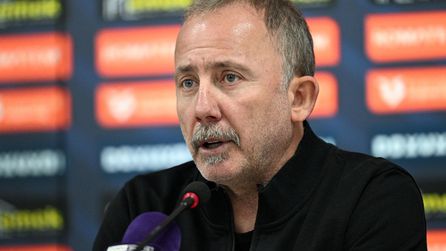Sergen Yalçın'dan Beşiktaş açıklamaları, eski futbolculara sert sözler
