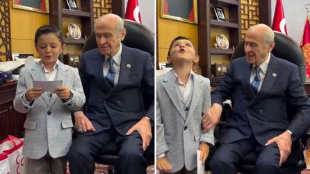 Devlet Bahçeli, ilkokul öğrencisinden şiir dinledi