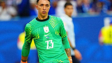 Muslera, Uruguay'ın berabere kaldığı maç sonrası eleştirilere yanıt verdi