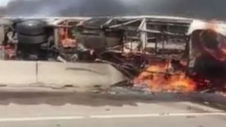 Irak'ta otobüs kazası: 25 kişi hayatını kaybetti, 17 yaralı
