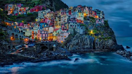 Cinque Terre'de Yürüyüş Parkurlarında Ayakkabı Yasağı ve Cezalar