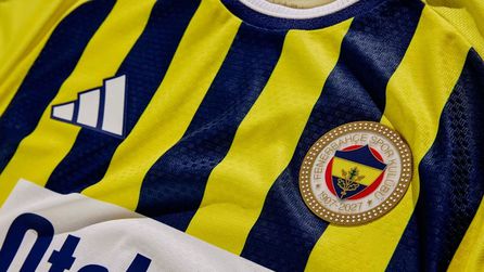 Fenerbahçe yeni formalarıyla tarihi satış rakamlarına ulaştı