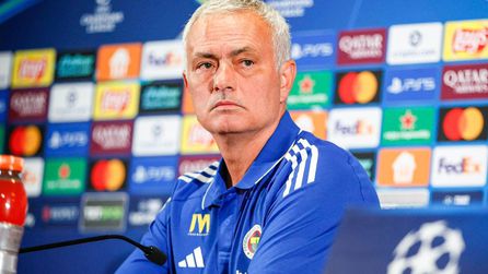 Florentino Perez Real Madrid Başkanı oldu, Mourinho teknik direktör atandı