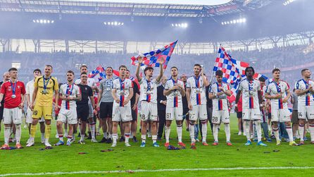Fenerbahçe'nin rakibi Gornik Zabrze, Podolski'nin sahibi olduğu kulüp