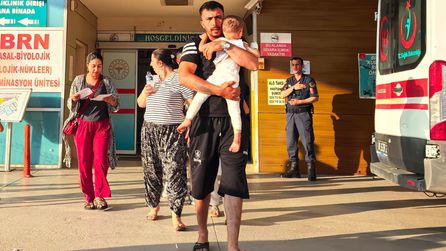 Bursa'da mangal ateşine düşen çocuk hastaneye kaldırıldı