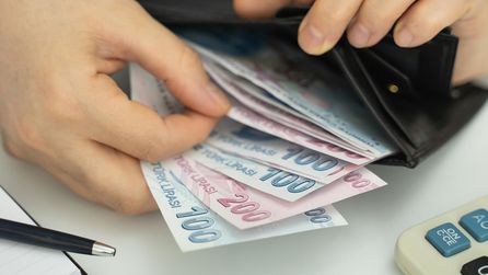 Yargıtay'dan emsal karar: Ev hizmetleri ve tarım işçileri ihbar tazminatı alacak