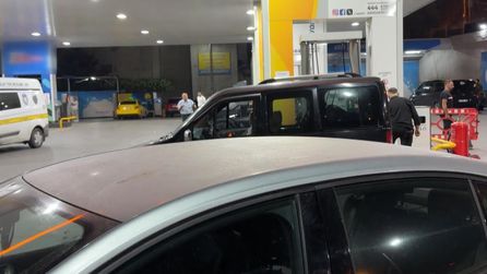 Eyüpsultan'da akaryakıt istasyonunda silahlı saldırı sonucu 3 yaralı