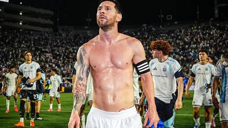Arjantin, İzlanda'yı 3-0 ile geçti ve Messi tarih yazdı