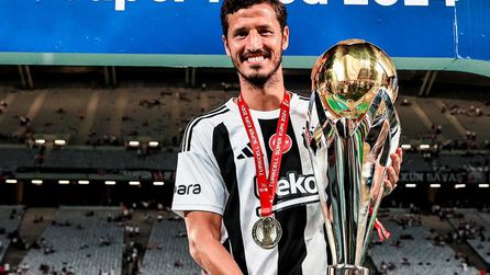 Salih Uçan Alanyaspor'a dönüyor, Beşiktaş'tan ayrılıyor