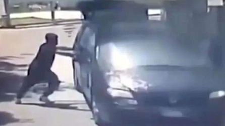 İtalya'da Tarım İşçilerine Yönelik Şiddet Olayı: Dört Genç Yanarak Hayatını Kaybetti