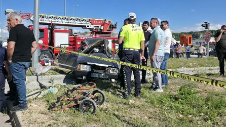 Kayseri'de otomobil kazasında 3 kişi hayatını kaybetti