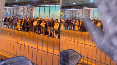 İstanbul'da Metrobüs Durağında Motosiklet Sürücüsünden Kadınlara Sesleniş