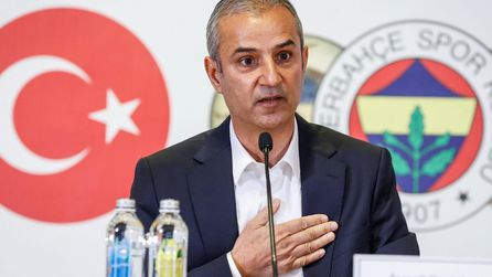 Fenerbahçe'de 17 futbolcu ile yollar ayrılacak