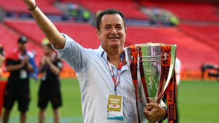 Galatasaray'da Nelsson'un Geleceği Hull City ile Belirleniyor
