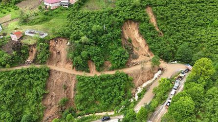 Giresun'da heyelan nedeniyle 33 konut tedbiren boşaltıldı
