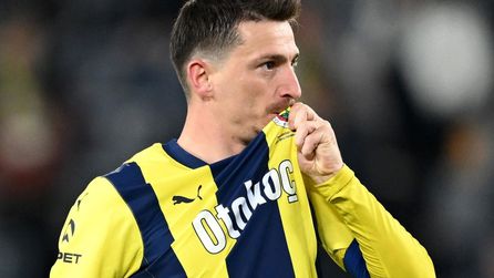 Mert Hakan Yandaş Fenerbahçe ile yeni sözleşme imzalıyor