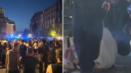 Berlin'de Onur Yürüyüşü sırasında araç kalabalığa daldı