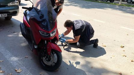 Bursa'da sahte plaka ile motosiklet kullanan sürücüye ceza verildi