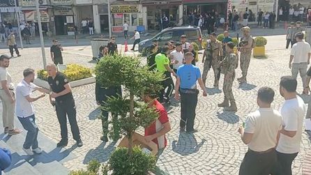 Bursa Adliyesi'nde kavga: 1 polis ve 2 şüpheli yaralandı