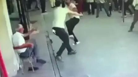İstanbul otogarında taksiciler arasında bıçaklı kavga yaşandı
