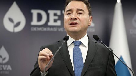 Ali Babacan 5 Bakanı Tebrik Ettiğini Açıkladı