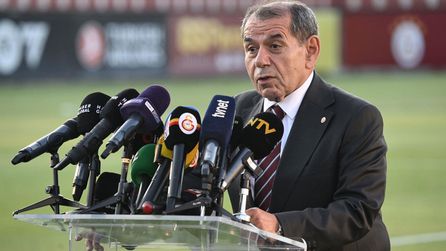 Galatasaray Başkanı Dursun Özbek yeni transferler hakkında bilgi verdi
