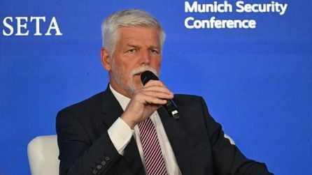 Çekya Cumhurbaşkanı Pavel: Müttefiklerle ilişkiler yeniden değerlendirilmeli