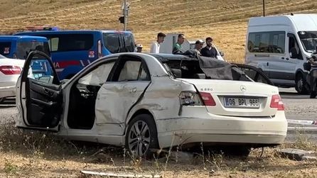 Çankırı'da tır ve otomobil çarpıştı, 3 ölü 2 yaralı