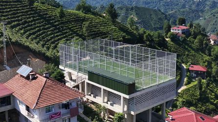 Rize'de gençler için yeni halı saha projesi hayata geçti
