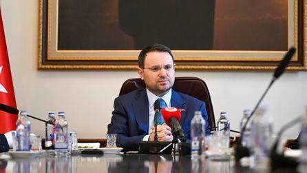Adalet Bakanı Gürlek, tazminatı Kızılay'a bağışladı