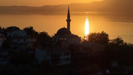 Elazığ'da Yağışlar Sonrası Eşsiz Gün Batımı Manzarası