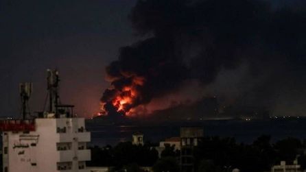 Hudeyde kentinde art arda patlamalar ve bombardımanlar gerçekleşti